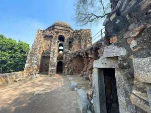 Hauz Khas Fort image | The best places to visit in India | eVisa Indians | Apply India tourist visa